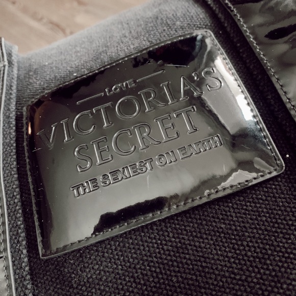 victoria secret bag 🖤 (sexiest on earth) - Picture 2 of 4